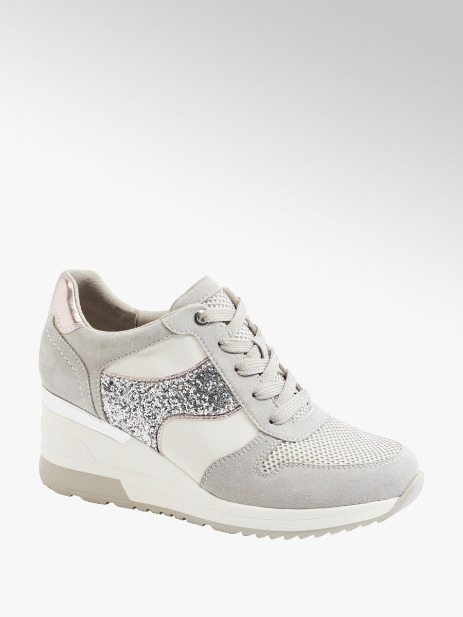 Buy Ladies Wedges | Deichmann