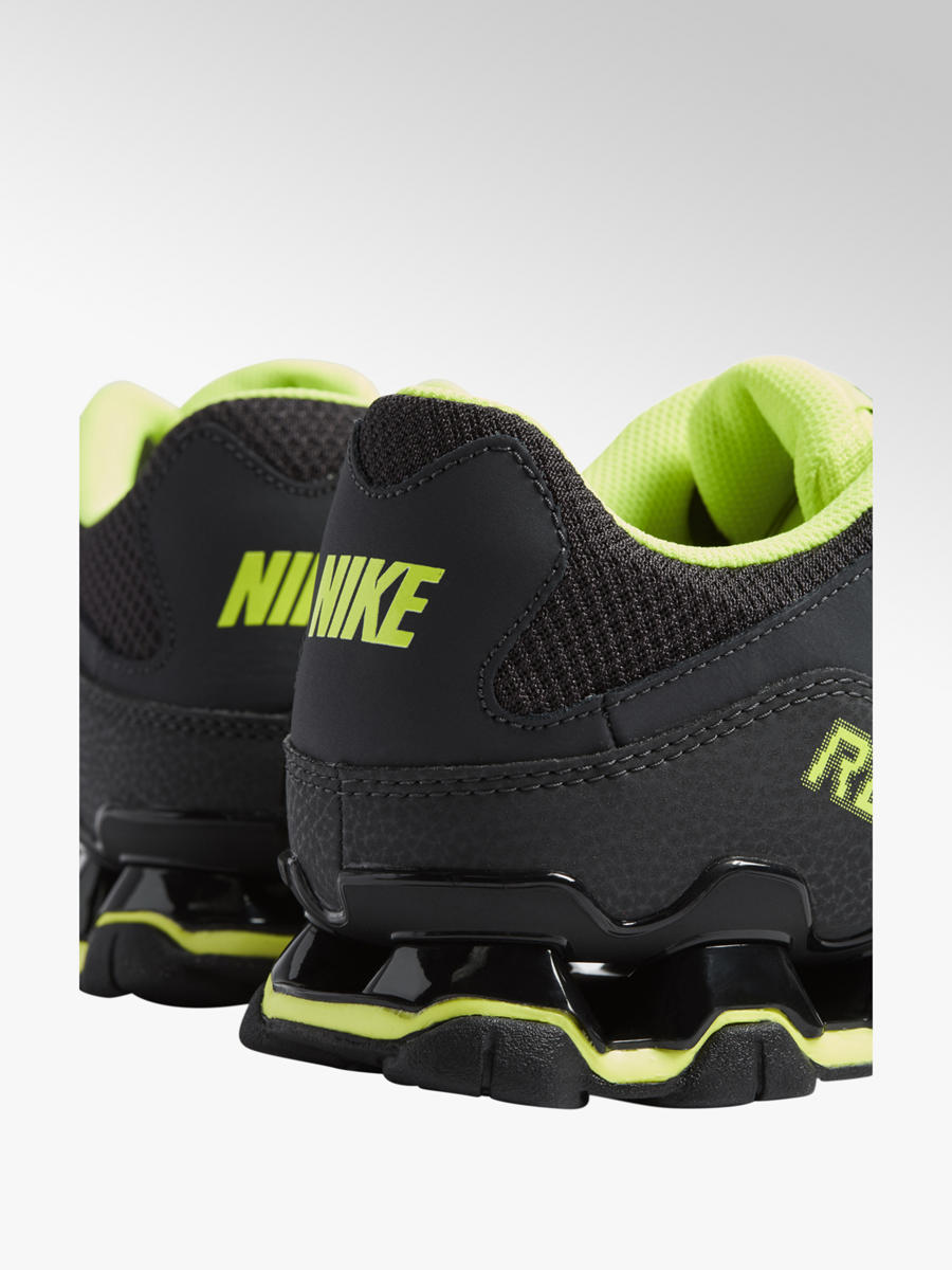deichmann nike reax