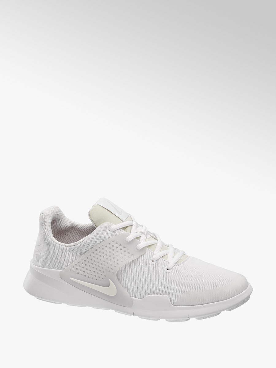 Novi Proizvodi Najjeftiniji Potpuno Novo Nike Patike Deichmann Casasdelmarpv Com