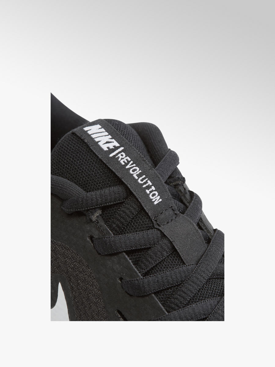 ladies nike revolution trainers