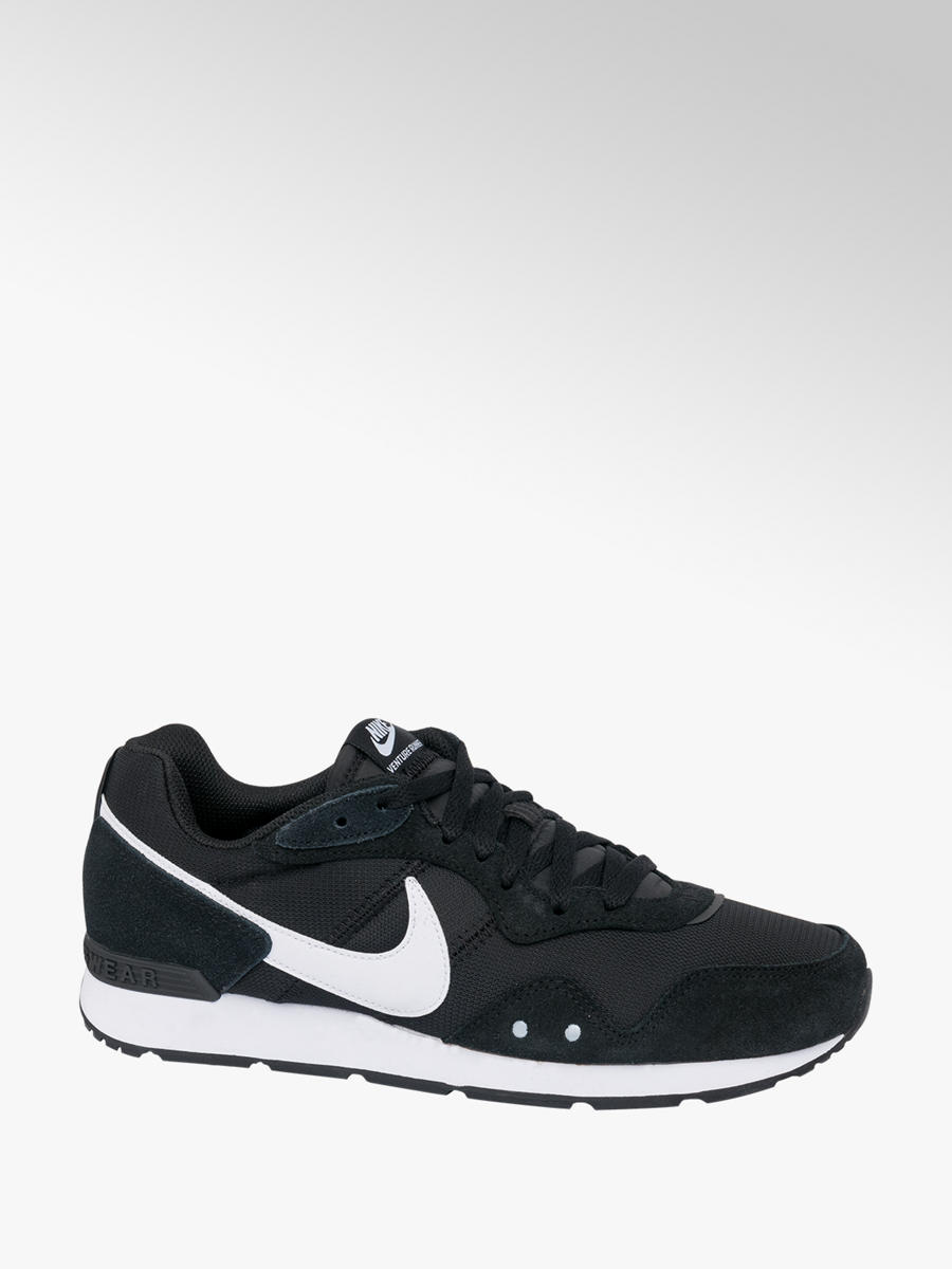 nike venture runner sizing