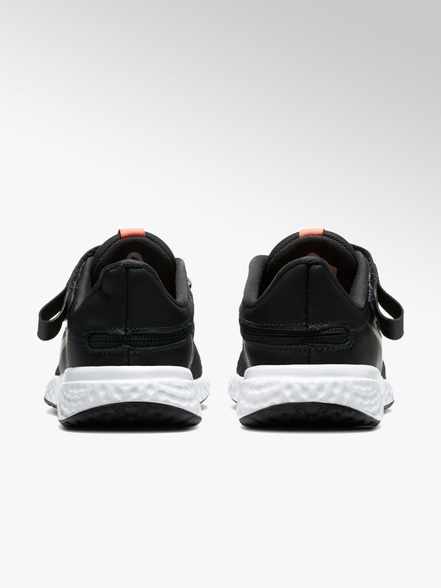 nike revolution deichmann